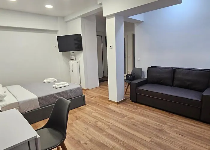 Warm And Cozy Apartment In Nice Location!