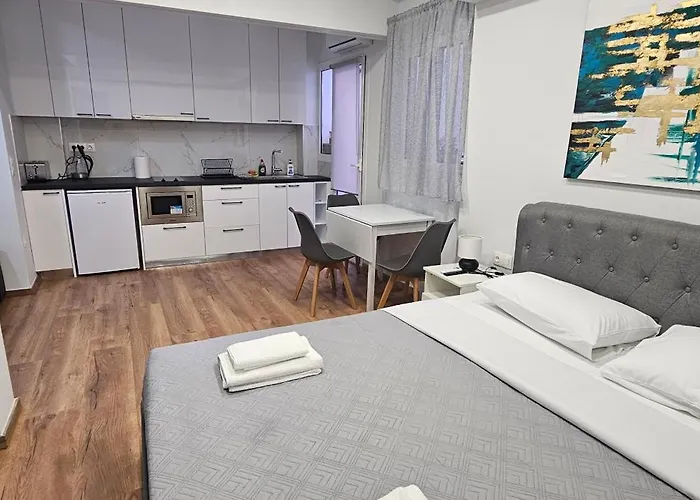 Warm And Cozy Apartment In Nice Location!