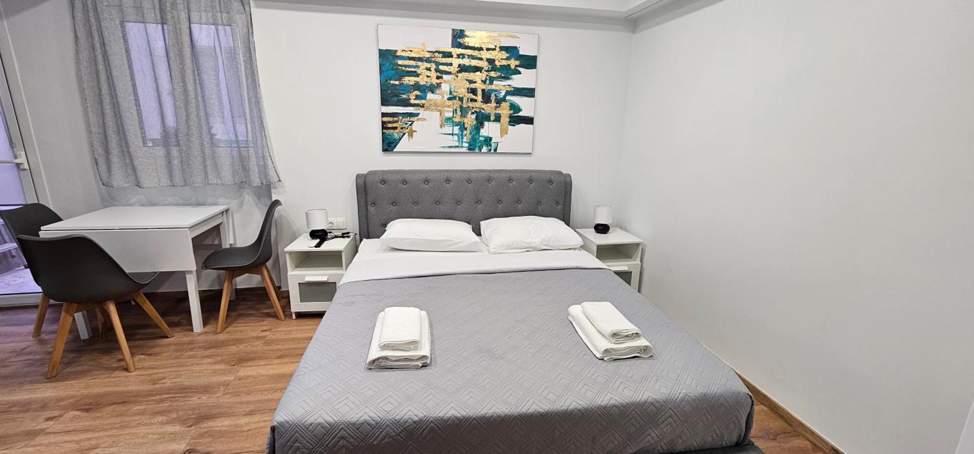 Warm And Cozy In Location! Apartment